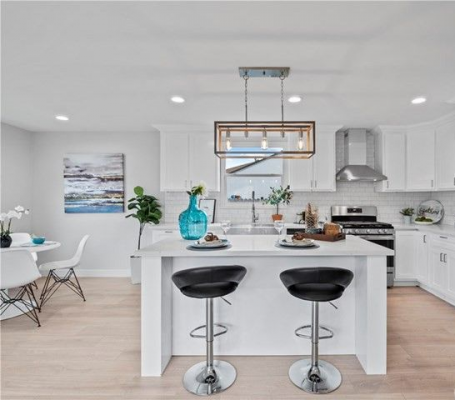 3-Winnetka-Home-Staging-Kitchen-Decor-1