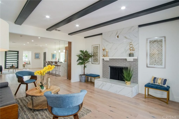 Sherman-Oaks-Living-Room-Chiminey-Minimal-Elegant-Decor